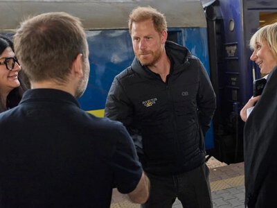 Приємно знову бути в Україні: принц Гаррі прибув із візитом до Києва