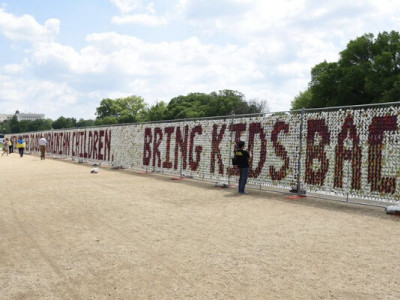 У Вашингтоні 20 тисяч плюшевих ведмедиків нагадали світу про викрадених Росією українських дітей