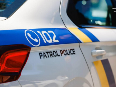 За сина вступився батько з сокирою: у Запоріжжі під час затримання порушника поранили поліцейського