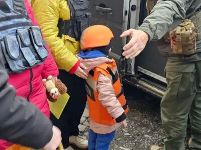 На Донеччині в зоні бойових дій залишаються 8 дітей