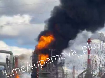 Українські дрони точно вразили ключову установку на НПЗ у Пермі за 1500 км 30 квітня 2026 — відео