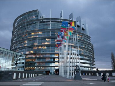 Європарламент ухвалив резолюцію через атаки Росії на цивільні об’єкти в Україні і підтримав створення трибуналу