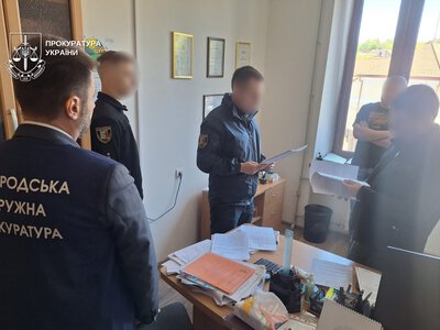 В Ужгороді двох посадовців міськради звинуватили у махінаціях із землями біля кар'єру