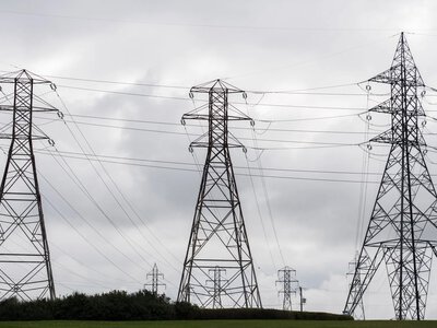 Українці отримують нові рахунки за електроенергію: тарифи зросли, зміни вже в платіжках