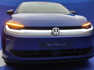 Довгоочікуваного наступника Volkswagen Polo показали наживо в деталях (ФОТО)