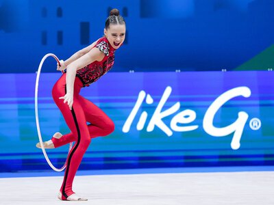 Тріумф у Баку: Таїсія Онофрійчук здобула перемогу з обручем