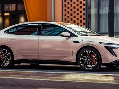 Nissan здивував новим недорогим суперником Toyota Camry (ФОТО)