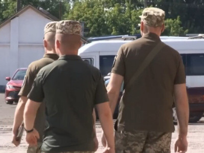 Мобілізація чоловіків 50+ у травні: кого і чому можуть призвати