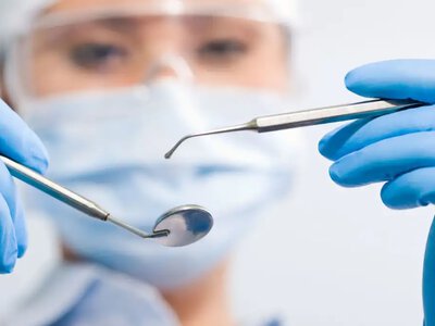На Рівненщині ветеранам оплачуватимуть імплантацію зубів: які послуги стануть доступними