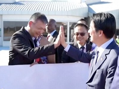 Президент Тайваню відвідав Есватіні після скасованого візиту на тлі напруги з Китаєм