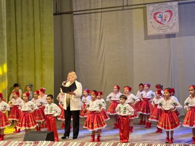 Тріумф «Арніки» та «Нових зірок» : у Буську пройшов XX благодійний фестиваль «Яблуневий цвіт»
