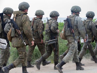 Це конвеєрні штурми, – військовий пояснив тактику ворога на фронті та розкрив плани на літо
