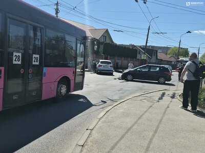 У Луцьку сталася ДТП на виїзді із тролейбусного ДЕПО (Фото)