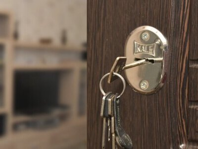 Незаконно заволодів квартирою померлої сусідки: жителю Запоріжжя повідомлено про підозру