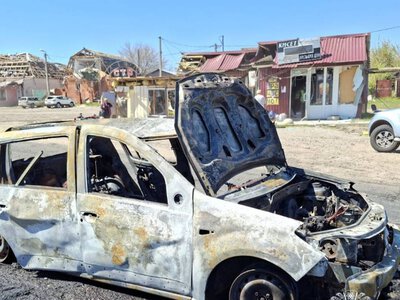 Прилетіло за 150 метрів від нас: медики швидкої розповіли про страшну атаку по центру Мерефи