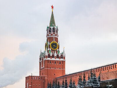 Путін оголосив перемир’я на 8 та 9 травня, інакше – погрожує ударом по Києву