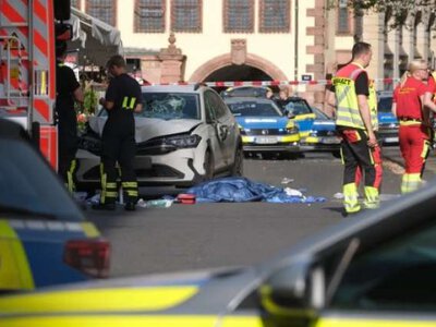 В Лейпциге автомобиль въехал в толпу: двое погибших, десятки пострадавших