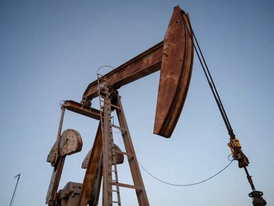 Ціни на нафту зросли майже на 6% після атак Ірану на судна в Ормузькій протоці та нафтовий порт ОАЕ