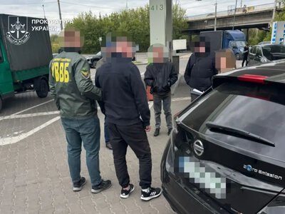 На Волині викрито директора, який за $15 000 організував виїзд ухилянта