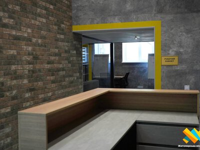 Муніципальний коворкінг у Житомирі: мерія здає робочі місця від 300 до 40 000 гривень