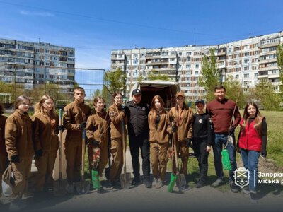 Юні байдівці висадили 50 дерев у Хортицькому районі Запоріжжя