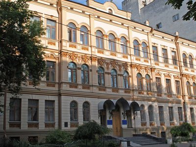 Розвиток української національної культури робить націю величною і конкурентною у світі
