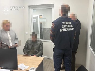 Чиновник Луцької міськради підозрюється у хабарі 30 тисяч доларів