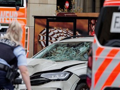 Авто в’їхало в натовп у Лейпцигу: двоє загиблих, десятки поранених