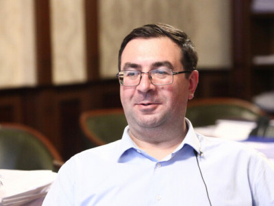 Антикорупційний суд продовжив арешт екскерівнику податкової служби