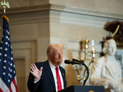 Трамп після ударів між США та Іраном заявив про любовне поплескування і підтвердив перемир'я