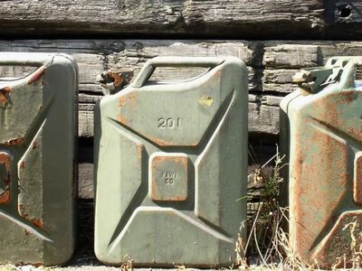 Українцям замість пального продавали фальсифікат: де виявили небезпечні АЗС