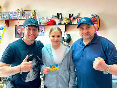 Світловодській боксерці Єві Кубановій вручили посвідчення кандидата у майстри спорту