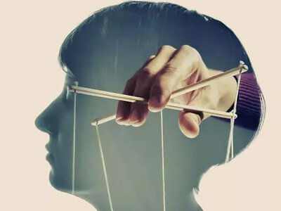 Як тобі можуть промити мізки: техніки, про які мало хто знає