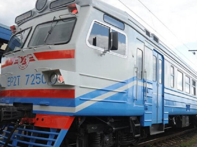 «Укрзалізниця» запустила купівлю квитків на приміські потяги по всій країні через свій застосунок