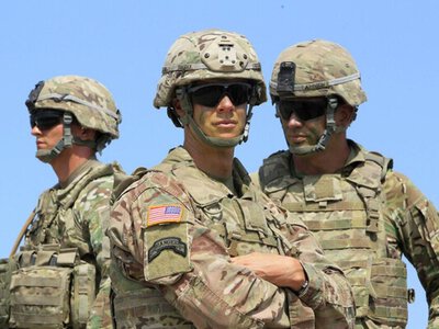 Щоб вчились на полі бою: Пентагон відправив військових США до України