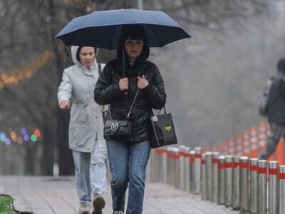 Різке похолодання та дощі: в Україну заходить холодний атмосферний фронт