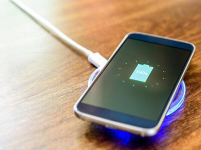 Більше не потрібно чекати 100%: експерти розвінчали головні фейки про акумулятори смартфонів