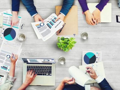 Навіщо впроваджувати CRM на старті: досвід RozetkaPay з NetHunt CRM