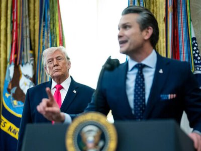 Трамп після візиту до Китаю вирішує, чи поновлювати удари по Ірану – NYT