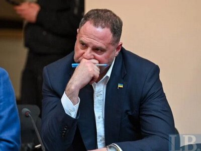 Ці довго не «сидять»: за Єрмака вже внесли повну суму застави