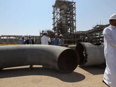 ОАЕ будують новий нафтопровід в обхід Ормузької протоки, — Reuters