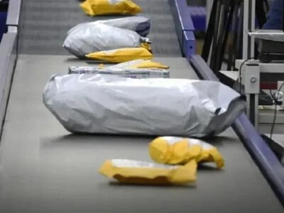 ЄС надасть Україні частину з 90 мільярдів длише за умови введення податку на посилки - Bloomberg