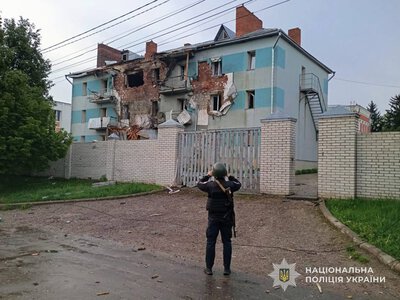 Двоє людей травмовано: поліція документує наслідки ворожих обстрілів Сумщини