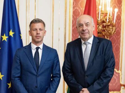 Президент Угорщини відмовився виконувати вимогу Мадяра щодо дострокового складання повноважень