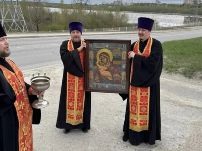 Священники РПЦ із іконою «захищали» Перм від безпілотників