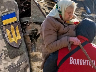 Як працює бронювання волонтерів в Україні та чому це стало проблемою для Херсонщини