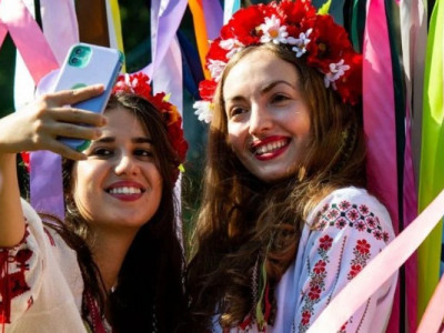 День вишиванки 2026 в Україні: коли святкують і традиції свята