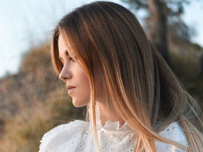 Чому 21 травня жінки розпускають коси та як привабити кохання у дім