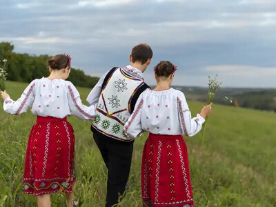 Свята 21 травня 2026 року: День вишиванки в Україні та Міжнародний день Космосу