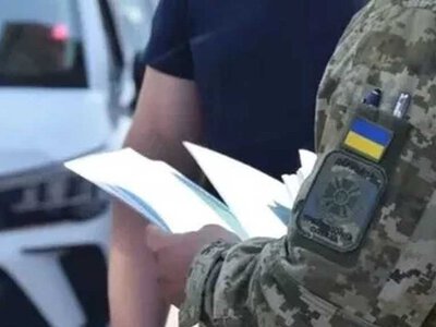 Співробітників ТЦК без бойового досвіду хочуть відправляти на фронт – перше рішення в Україні